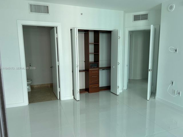 1331 Brickell Bay Dr 4107, Miami, FL 33131