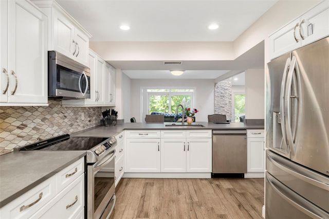 5182 LANCEWOOD DRIVE 14, Sarasota, FL 34232