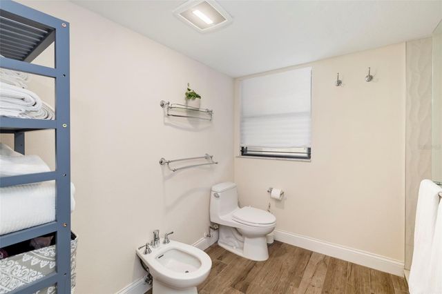 5182 LANCEWOOD DRIVE 14, Sarasota, FL 34232