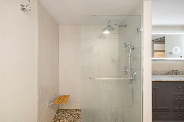 5182 LANCEWOOD DRIVE 14, Sarasota, FL 34232