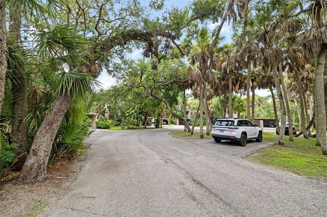 5182 LANCEWOOD DRIVE 14, Sarasota, FL 34232