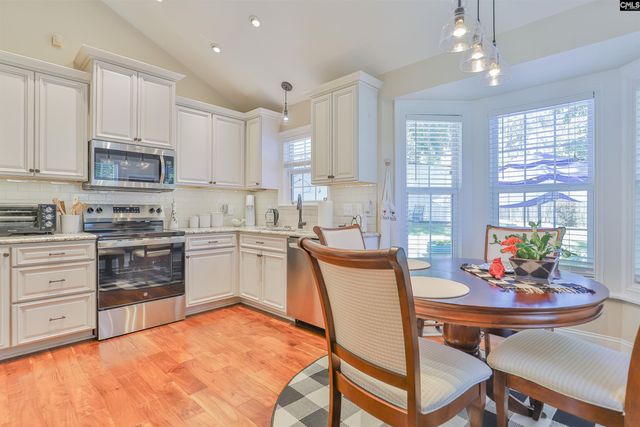 160 Whispering Glen Circle, West Columbia, SC 29170