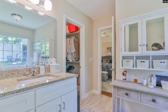 160 Whispering Glen Circle, West Columbia, SC 29170