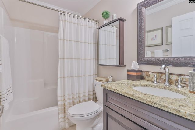 160 Whispering Glen Circle, West Columbia, SC 29170