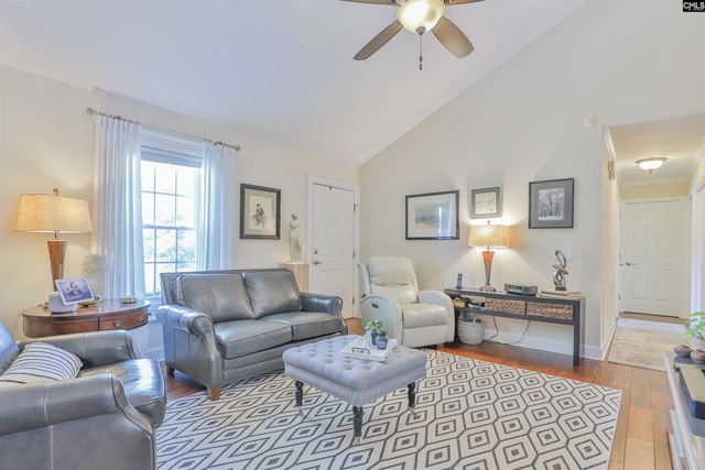 160 Whispering Glen Circle, West Columbia, SC 29170