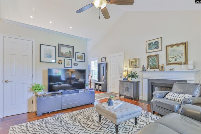 160 Whispering Glen Circle, West Columbia, SC 29170