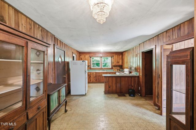 291 Emmett Way, Bristol, TN 37620