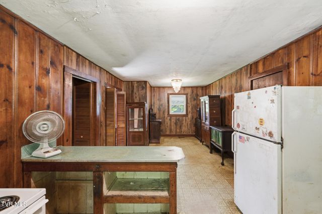 291 Emmett Way, Bristol, TN 37620