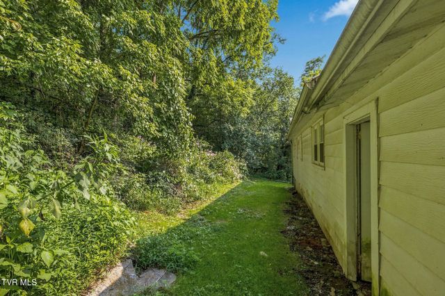 291 Emmett Way, Bristol, TN 37620