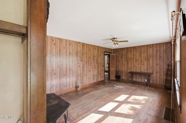 291 Emmett Way, Bristol, TN 37620
