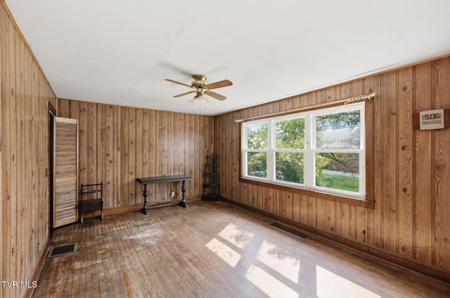291 Emmett Way, Bristol, TN 37620