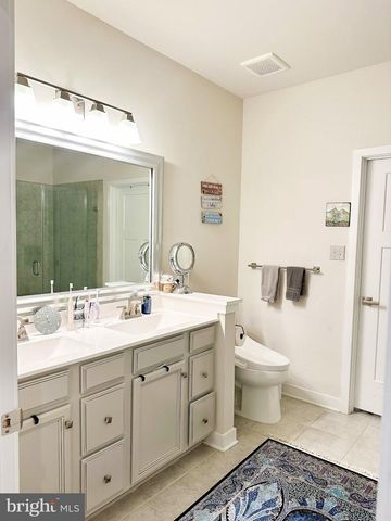 305 HIDDEN ACRES LN, Moorestown, NJ 08057