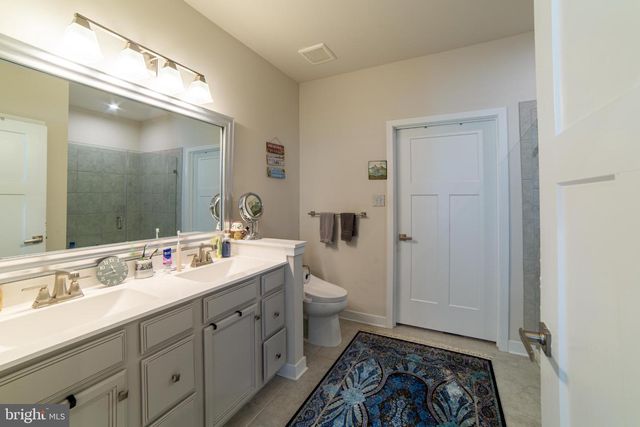 305 HIDDEN ACRES LN, Moorestown, NJ 08057