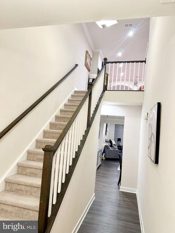 305 HIDDEN ACRES LN, Moorestown, NJ 08057