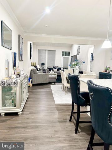 305 HIDDEN ACRES LN, Moorestown, NJ 08057