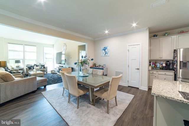 305 HIDDEN ACRES LN, Moorestown, NJ 08057