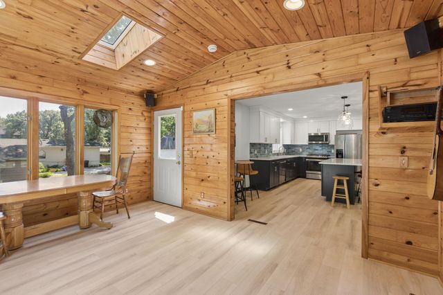 1195 Lakeshore Drive, Big Lake, MN 55309