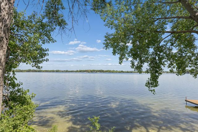 1195 Lakeshore Drive, Big Lake, MN 55309