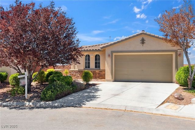 4680 East Lorenzo Way, Pahrump, NV 89061