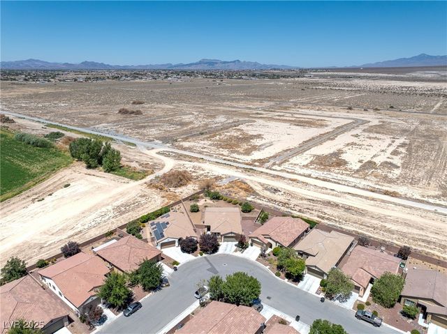 4680 East Lorenzo Way, Pahrump, NV 89061