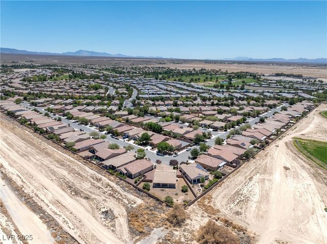 4680 East Lorenzo Way, Pahrump, NV 89061