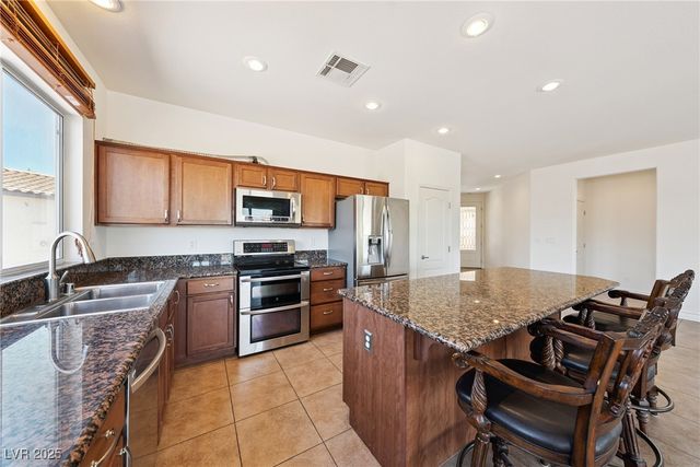 4680 East Lorenzo Way, Pahrump, NV 89061