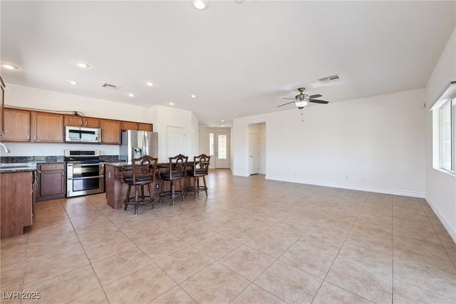 4680 East Lorenzo Way, Pahrump, NV 89061