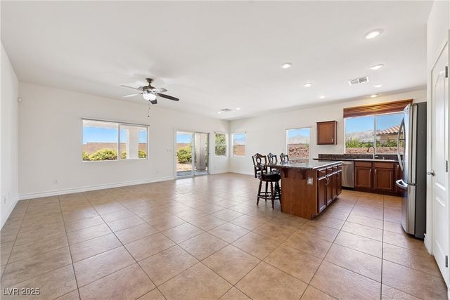 4680 East Lorenzo Way, Pahrump, NV 89061