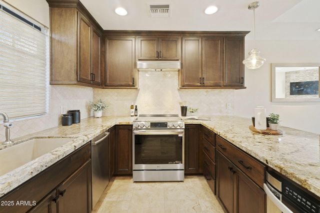 3055 E ROSE Lane, Phoenix, AZ 85016