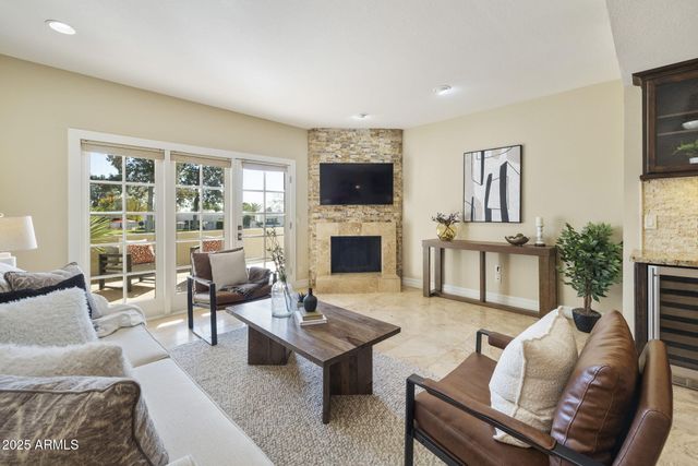 3055 E ROSE Lane, Phoenix, AZ 85016