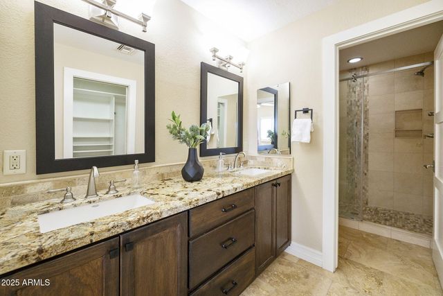 3055 E ROSE Lane, Phoenix, AZ 85016