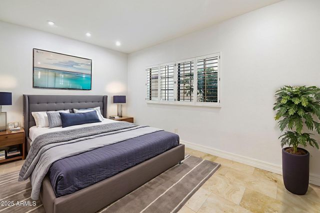 3055 E ROSE Lane, Phoenix, AZ 85016