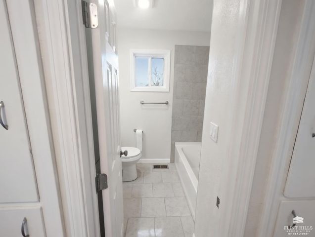 1502 W 16th Street, Junction City, KS 66441