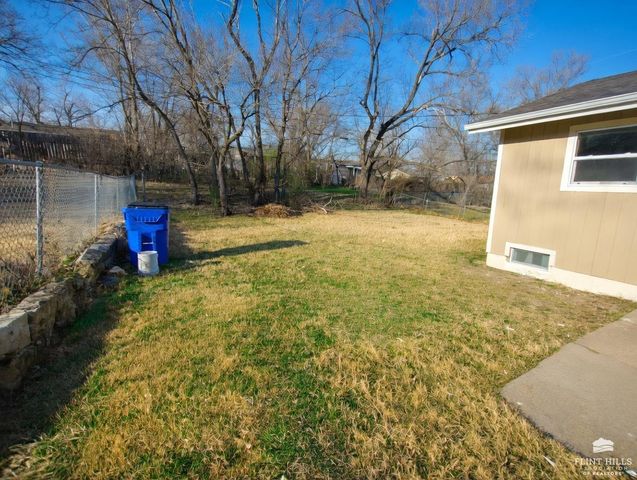1502 W 16th Street, Junction City, KS 66441