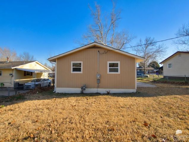 1502 W 16th Street, Junction City, KS 66441