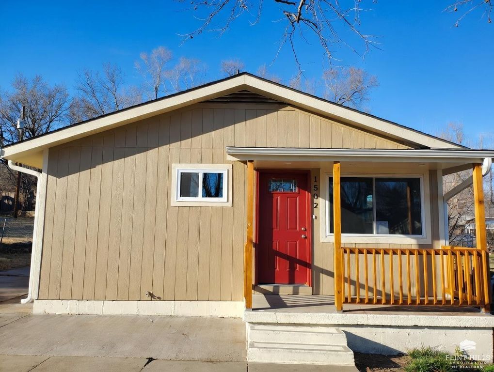 1502 W 16th Street, Junction City, KS 66441