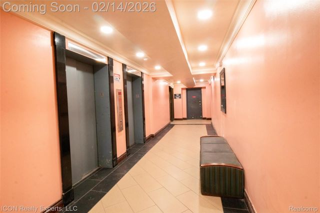 16400 N Park Drive 600, Southfield, MI 48075