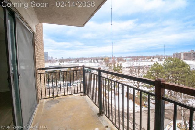 16400 N Park Drive 600, Southfield, MI 48075