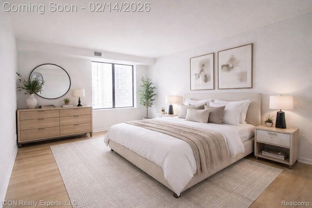 16400 N Park Drive 600, Southfield, MI 48075