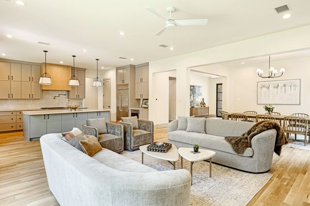 9621 Lanward Drive, Dallas, TX 75238