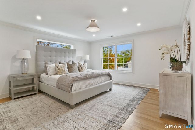 15 Barton Road, Fairfield, CT 06824