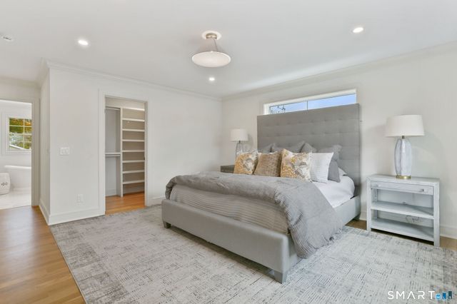 15 Barton Road, Fairfield, CT 06824