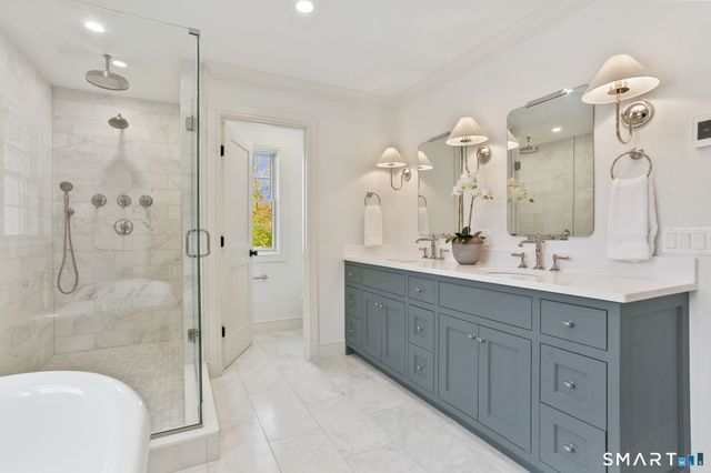 15 Barton Road, Fairfield, CT 06824