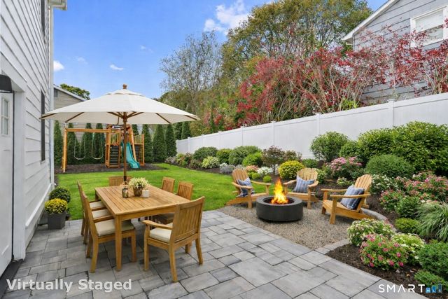 15 Barton Road, Fairfield, CT 06824