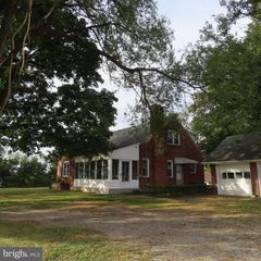 1126 CROTTLESTOWN ROAD, Chambersburg, PA 17202