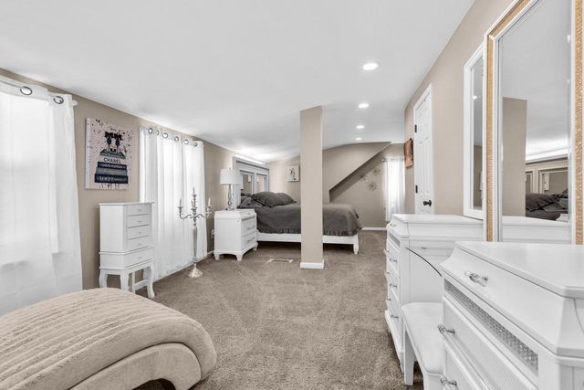 9006 W Dakota AVENUE, West Allis, WI 53227