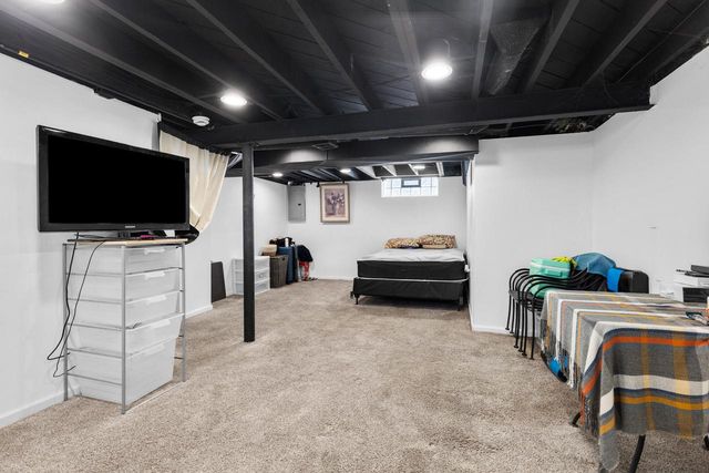 9006 W Dakota AVENUE, West Allis, WI 53227