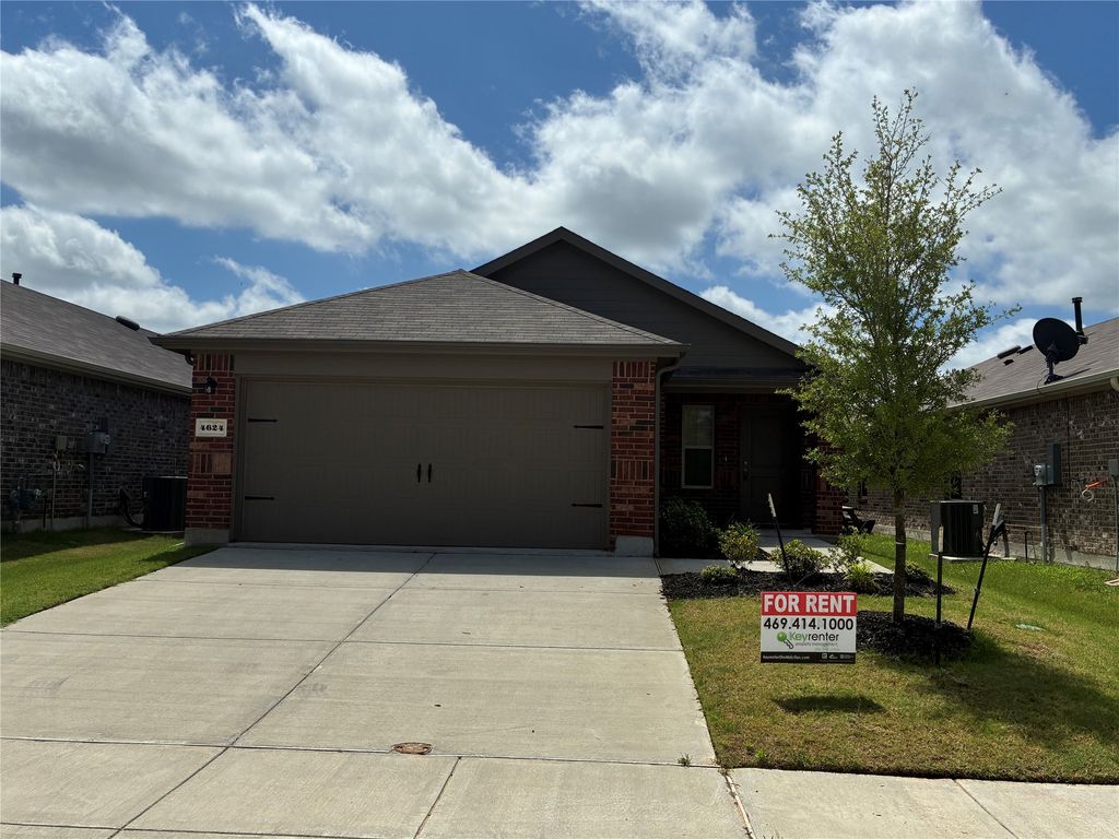 4624 Verdin Street, Crandall, TX 75114