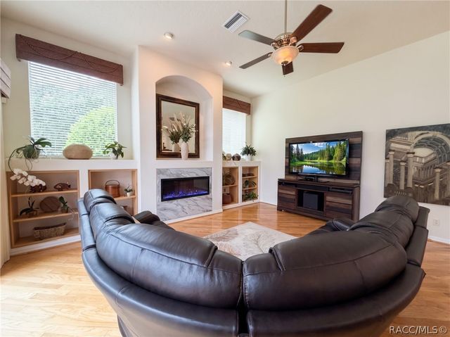 286 W Redsox Path, Hernando, FL 34442