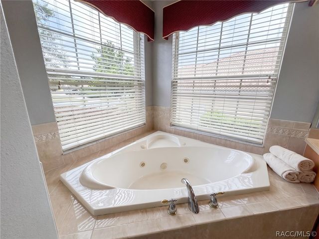 286 W Redsox Path, Hernando, FL 34442